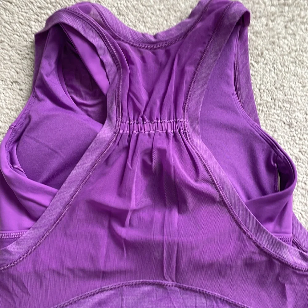 Lululemon work the circuit tank in Heathered Moonlit Magenta